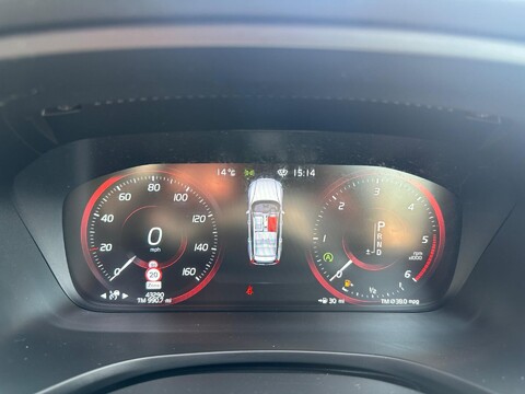 Volvo V60 D4 R-DESIGN PLUS 15