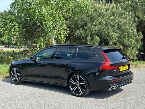 Volvo V60 D4 R-DESIGN PLUS 31