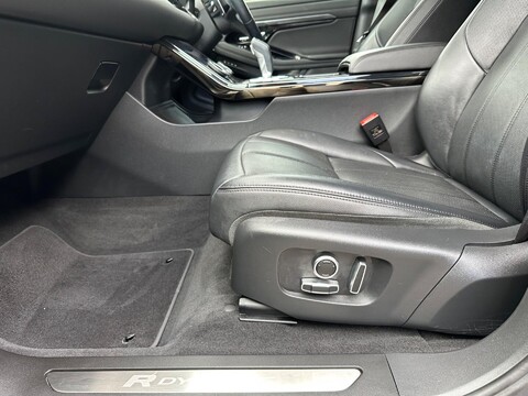 Land Rover Range Rover Evoque R-DYNAMIC SE 26