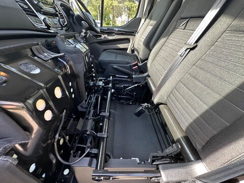 Ford Transit Custom 300 LIMITED P/V ECOBLUE 24