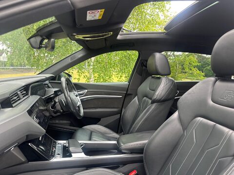 Audi E-Tron 55 Black Edition Auto quattro 5dr 95kWh 4