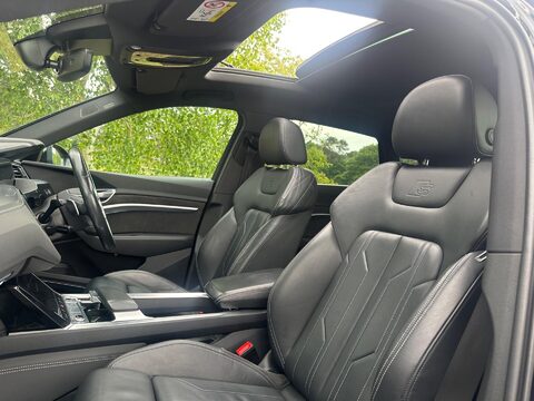 Audi E-Tron 55 Black Edition Auto quattro 5dr 95kWh 37