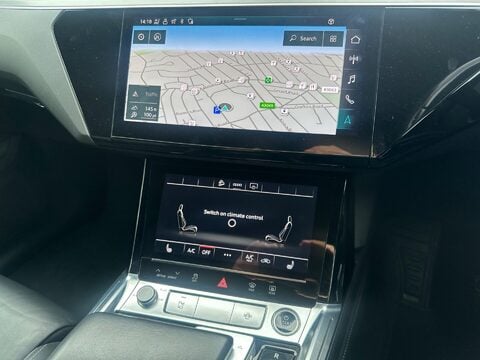 Audi E-Tron 55 Black Edition Auto quattro 5dr 95kWh 29