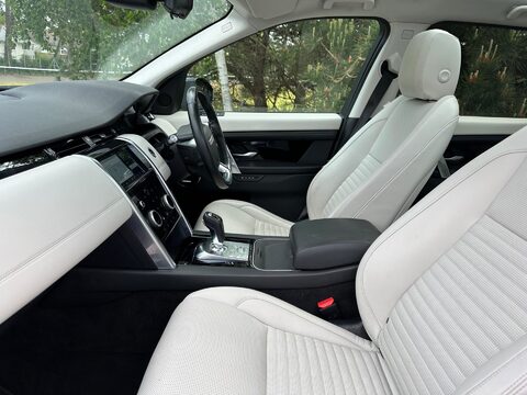 Land Rover Discovery Sport 2.0 D180 MHEV HSE Auto 4WD Euro 6 (s/s) 5dr 31