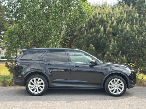 Land Rover Range Rover Evoque 1.5 P300e 12.2kWh R-Dynamic SE Auto 4WD Euro 6 (s/s) 5dr 18