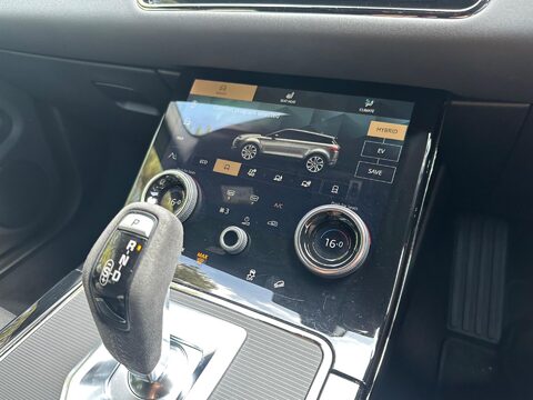 Land Rover Range Rover Evoque 1.5 P300e 12.2kWh R-Dynamic SE Auto 4WD Euro 6 (s/s) 5dr 30