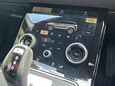 Land Rover Range Rover Evoque 1.5 P300e 12.2kWh R-Dynamic SE Auto 4WD Euro 6 (s/s) 5dr 28