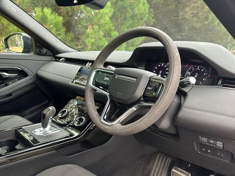 Land Rover Range Rover Evoque 1.5 P300e 12.2kWh R-Dynamic SE Auto 4WD Euro 6 (s/s) 5dr 5
