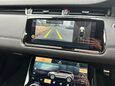 Land Rover Range Rover Evoque 1.5 P300e 12.2kWh R-Dynamic SE Auto 4WD Euro 6 (s/s) 5dr 19