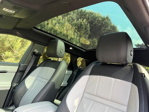 Land Rover Range Rover Evoque 2.0 P200 MHEV R-Dynamic SE Auto 4WD Euro 6 (s/s) 5dr 4