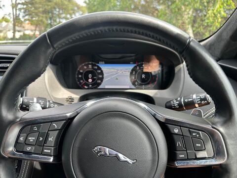 Jaguar F-Pace 2.0 P250i R-Sport Auto AWD Euro 6 (s/s) 5dr 39