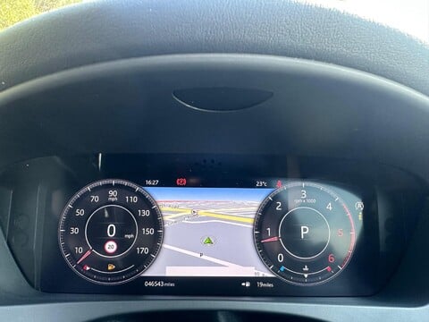 Jaguar F-Pace CHEQUERED FLAG AWD 18