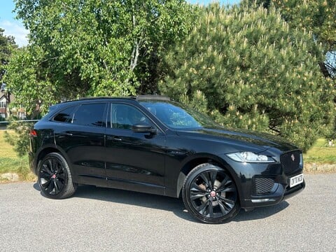Jaguar F-Pace CHEQUERED FLAG AWD 23