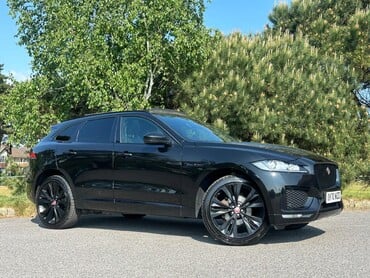 Jaguar F-Pace CHEQUERED FLAG AWD