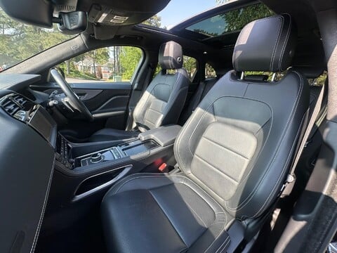 Jaguar F-Pace CHEQUERED FLAG AWD 6