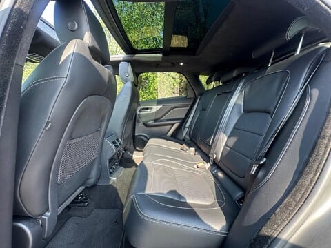 Jaguar F-Pace CHEQUERED FLAG AWD 31