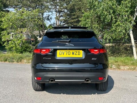 Jaguar F-Pace CHEQUERED FLAG AWD 8