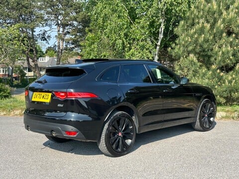 Jaguar F-Pace CHEQUERED FLAG AWD 36