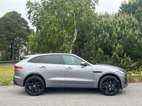 Jaguar F-Pace 3.0 D300 V6 S Auto AWD Euro 6 (s/s) 5dr 5
