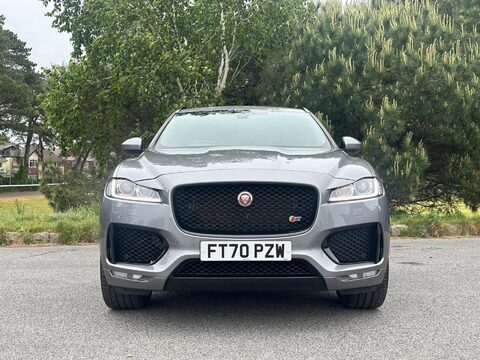 Jaguar F-Pace 3.0 D300 V6 S Auto AWD Euro 6 (s/s) 5dr 23