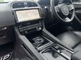 Jaguar F-Pace 3.0 D300 V6 S Auto AWD Euro 6 (s/s) 5dr 27