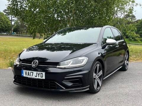 Volkswagen Golf R TSI DSG 8