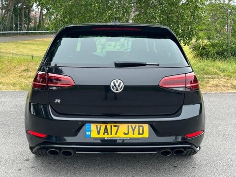 Volkswagen Golf R TSI DSG 13