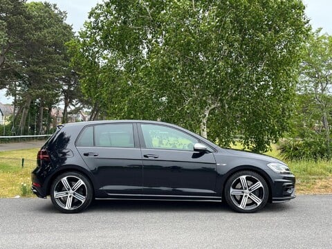 Volkswagen Golf R TSI DSG 14
