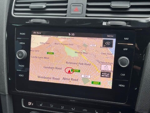 Volkswagen Golf R TSI DSG 22