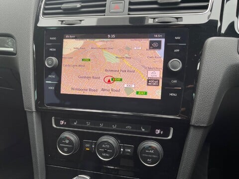 Volkswagen Golf R TSI DSG 23