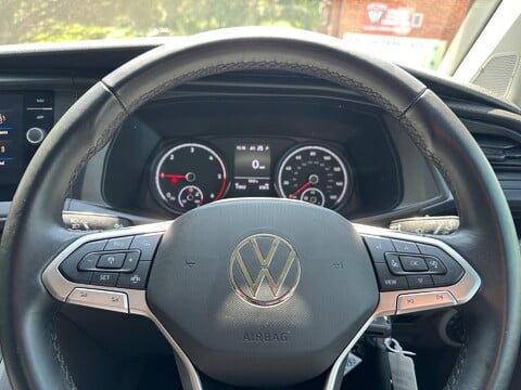 Volkswagen Transporter T32 TDI KOMBI HIGHLINE 18
