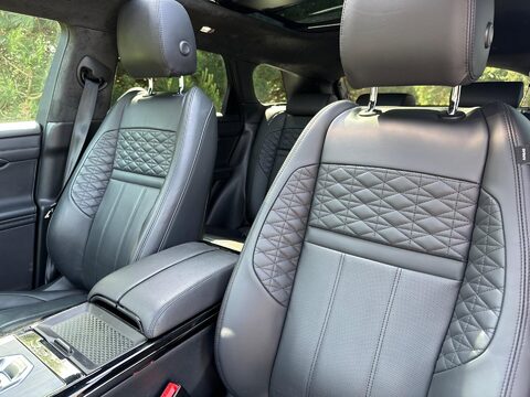 Land Rover Range Rover Evoque 1.5 P300e 12.2kWh Autobiography Auto 4WD Euro 6 (s/s) 5dr 33