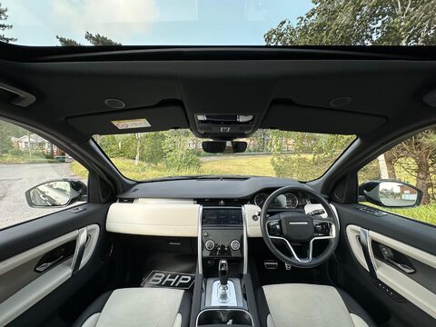 Land Rover Discovery Sport 1.5 P300e 12.2kWh R-Dynamic SE Auto 4WD Euro 6 (s/s) 5dr 16