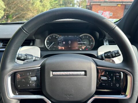 Land Rover Discovery Sport 1.5 P300e 12.2kWh R-Dynamic SE Auto 4WD Euro 6 (s/s) 5dr 30