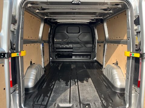 Ford Transit Custom 320 LIMITED P/V ECOBLUE 4