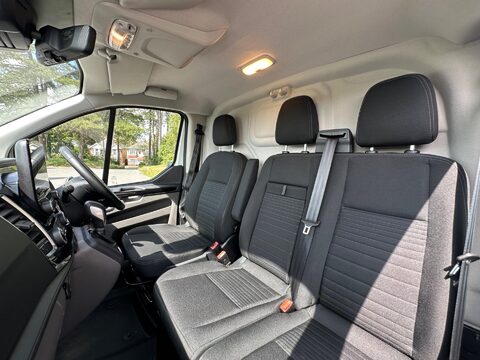 Ford Transit Custom 320 LIMITED P/V ECOBLUE 18