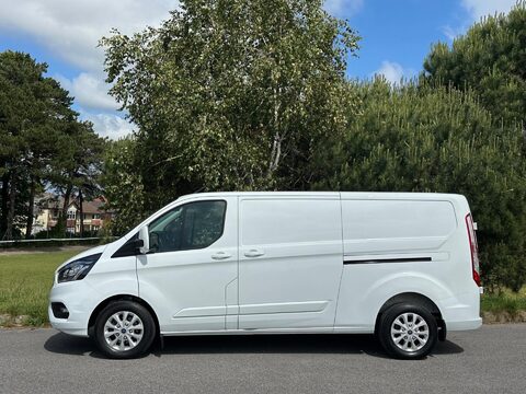 Ford Transit Custom 320 LIMITED P/V ECOBLUE 24