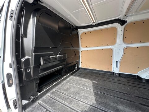 Ford Transit Custom 320 LIMITED P/V ECOBLUE 26