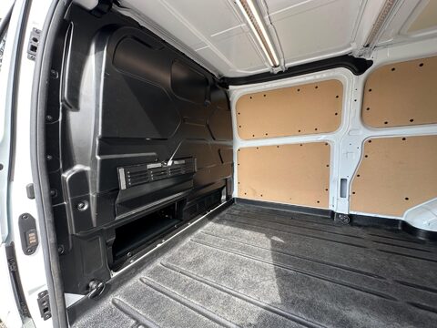Ford Transit Custom 2.0 320 EcoBlue Limited Auto L2 H1 Euro 6 5dr 26