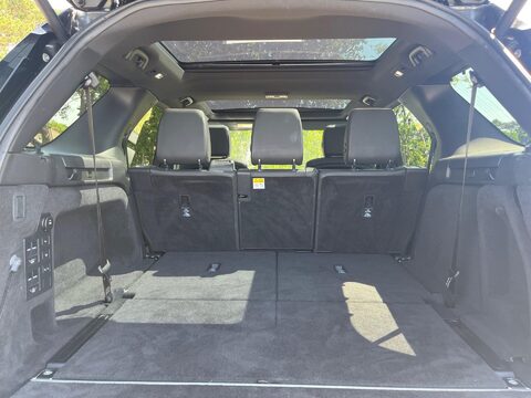 Land Rover Discovery TD6 HSE 33