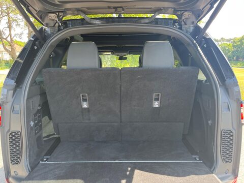 Land Rover Discovery TD6 HSE 34