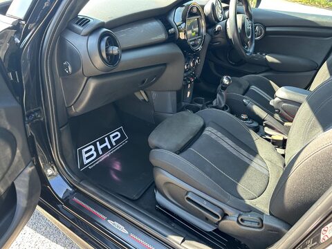 Mini Hatch COOPER SPORT 23