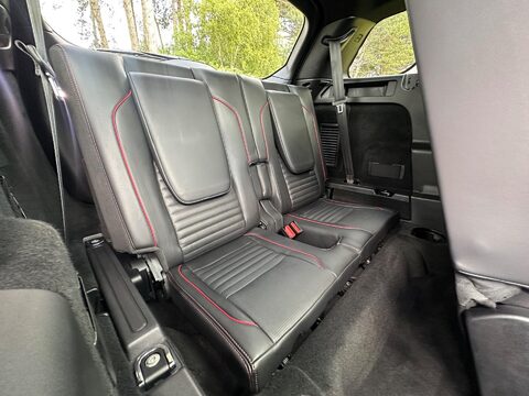 Land Rover Discovery Sport R-DYNAMIC HSE MHEV 23