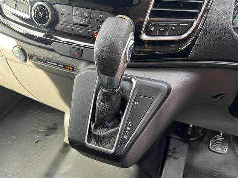 Ford Transit Custom 280 LIMITED P/V ECOBLUE 19