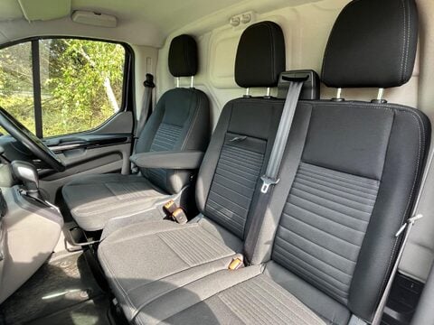 Ford Transit Custom 280 LIMITED P/V ECOBLUE 21