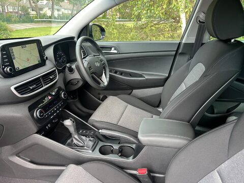 Hyundai TUCSON 1.6 T-GDi SE Nav DCT Euro 6 (s/s) 5dr 33