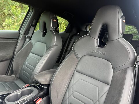 Nissan Juke 1.0 DIG-T Tekna+ DCT Auto Euro 6 (s/s) 5dr 4