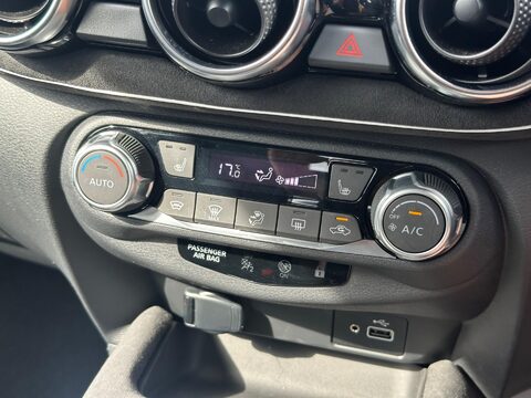 Nissan Juke 1.0 DIG-T Tekna+ DCT Auto Euro 6 (s/s) 5dr 24