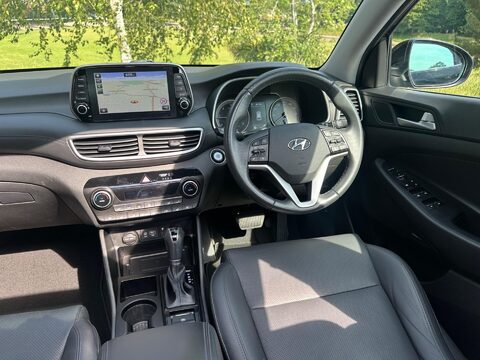 Hyundai TUCSON 2.0 CRDi Premium SE Auto 4WD Euro 6 (s/s) 5dr 20