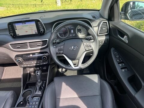 Hyundai TUCSON 2.0 CRDi Premium SE Auto 4WD Euro 6 (s/s) 5dr 32
